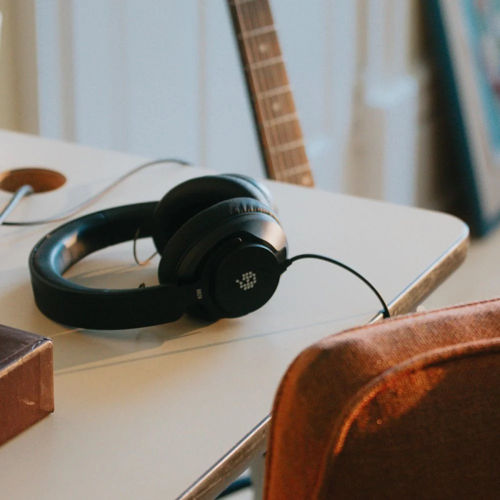 ADAM H200 Closed-Back Studio Headphone w/ PEEK Diaphragm & Headphone Utility Plug-in - Image 4