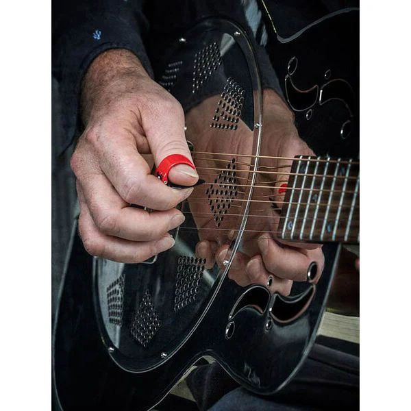 Black Mountain Spring Loaded Thumb Pick Right Handed Black & Blue 0.5mm - Image 7