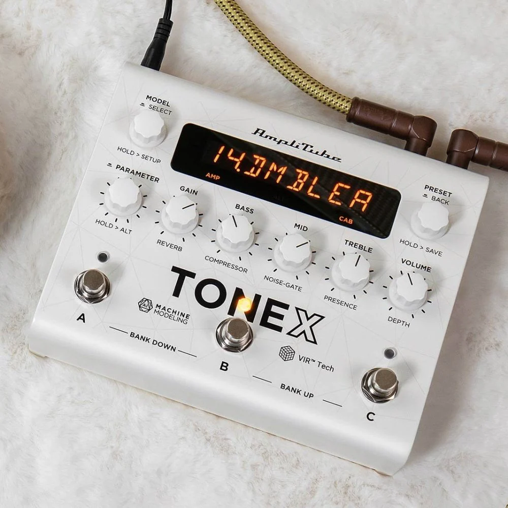 IK Multimedia TONEX WHITE Anniversary Edition w/ 150 Pre-Loaded Tone Models, TONEX Max & AmpliTube 5 - Image 2