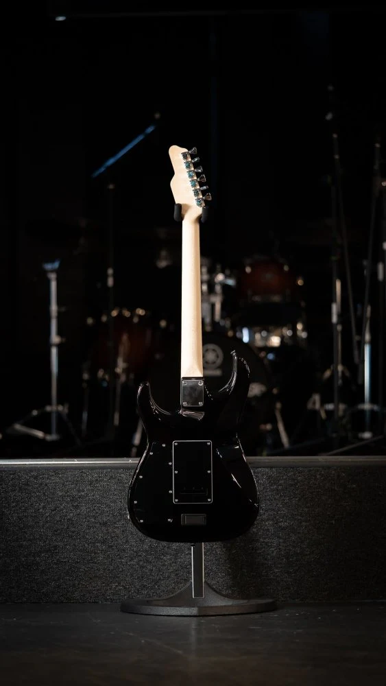 James Tyler USA Studio Elite HD HSS Transparent Black w/ Quilted Maple Top - Image 3