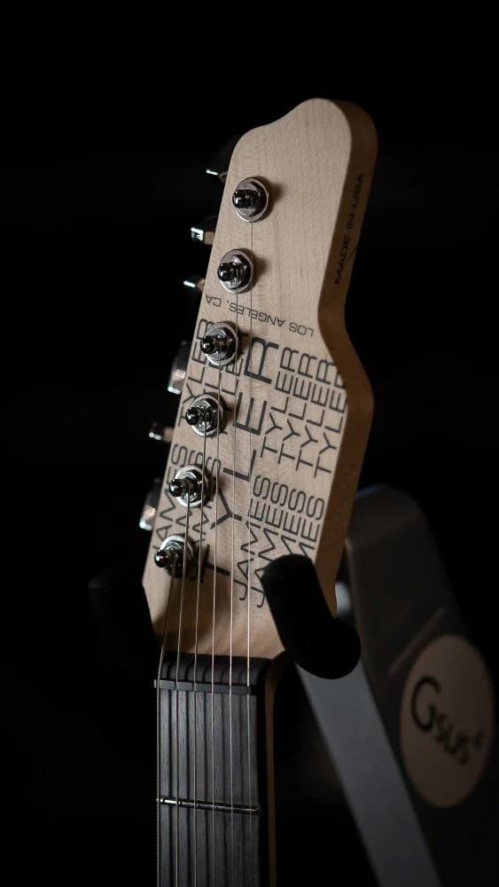 James Tyler USA Studio Elite HD HSS Transparent Black w/ Quilted Maple Top - Image 4
