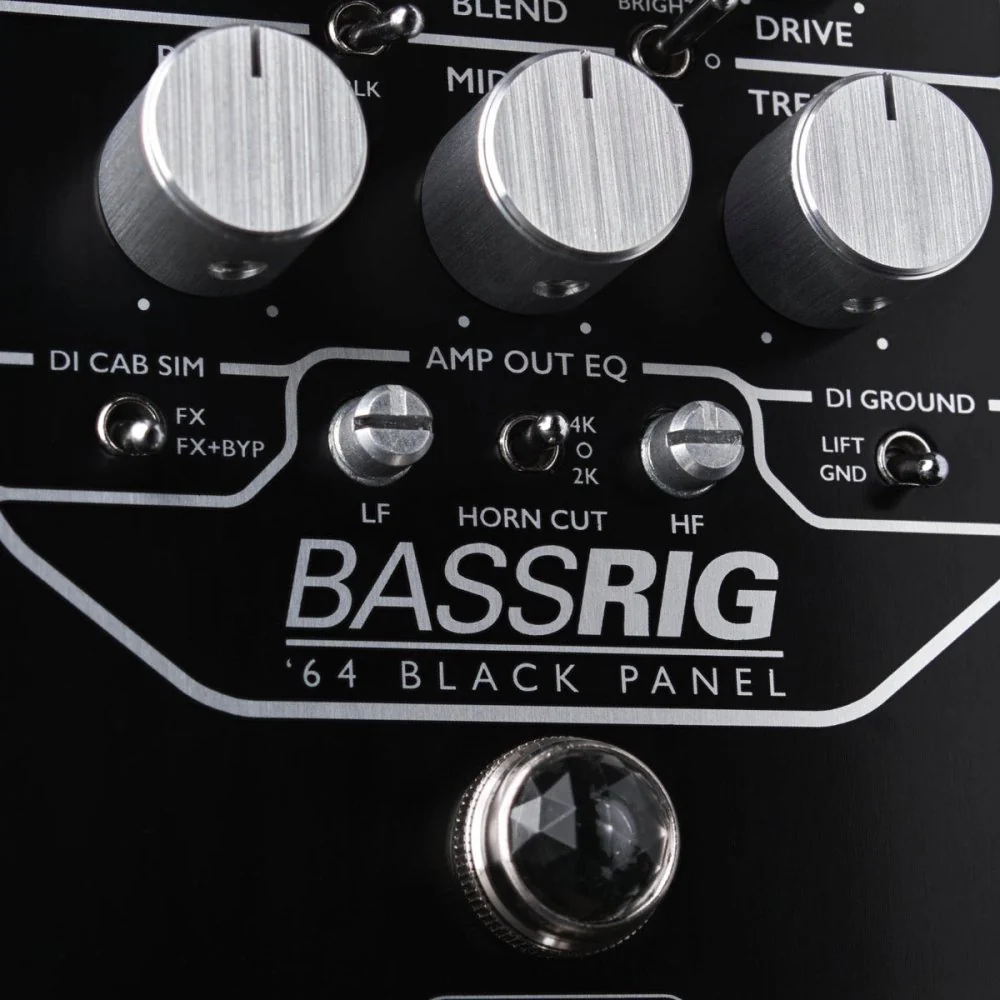 Origin Effects BassRIG 64 Black Panel Reactive Bass Preamp & DI Inspired by Fender Showman & Bassman Amp - Image 3