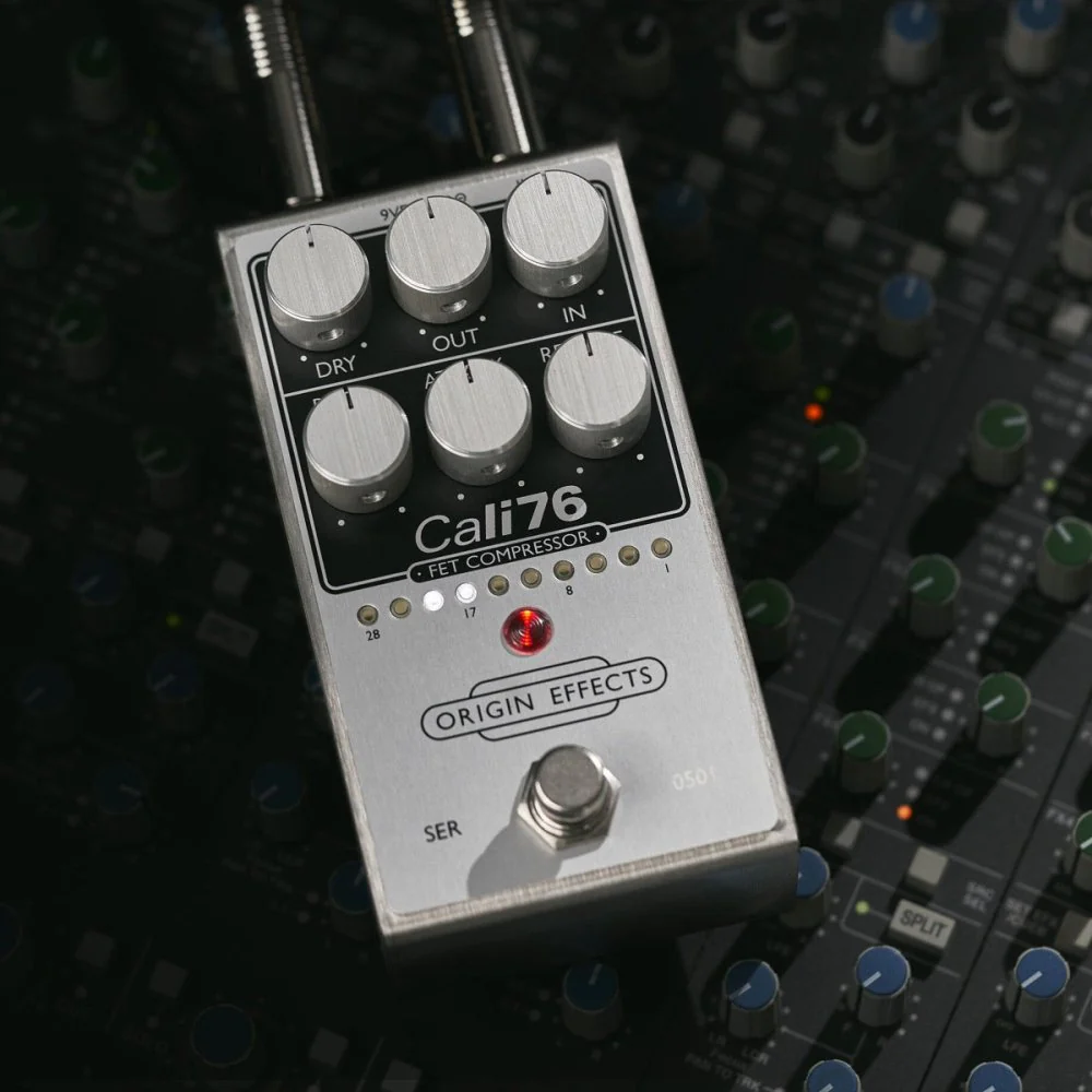 Origin Effects Cali76 BASS Compressor w/ Sidechain HPF Control Inspired by Urei 1176 Silver - Image 4