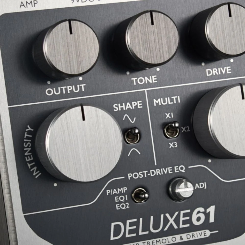 Origin Effects Deluxe61 Amp Tremolo & Brown-Style Overdrive - Image 3