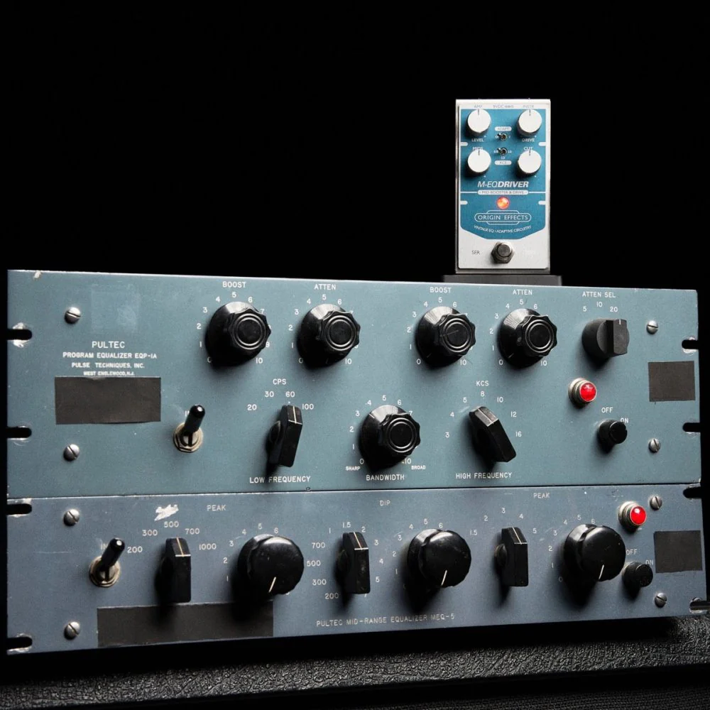Origin Effects M-EQ Driver Mid Booster & Overdrive w/ Mid Switch & Adaptive Circuitry Inspired by Pultec EQ - Image 2