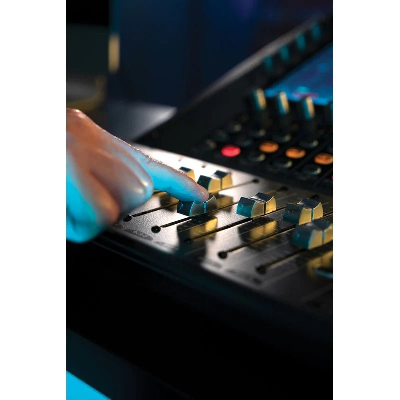 Peavey Aureus Series "AUREUS28" Digital 28-Channel Mixer with WiFi & Bluetooth - Image 6