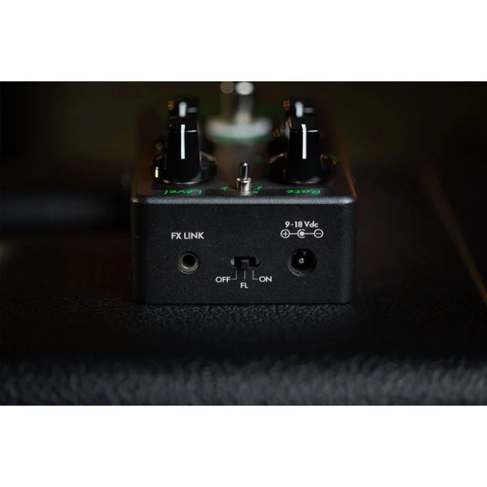 Suhr Jack Rabbit Black Edition Tremolo Pedal - Image 2
