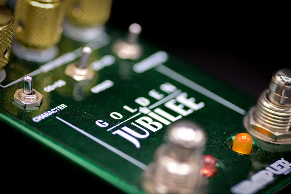 Wampler Golden Jubilee Dual Overdrive & Distortion Plexi & Mesa Tones In a Box - Image 6