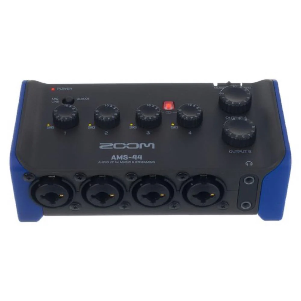Zoom AMS-44 USB-C Streaming Audio Interface Bus Powered 4-in / 4-out - Image 9