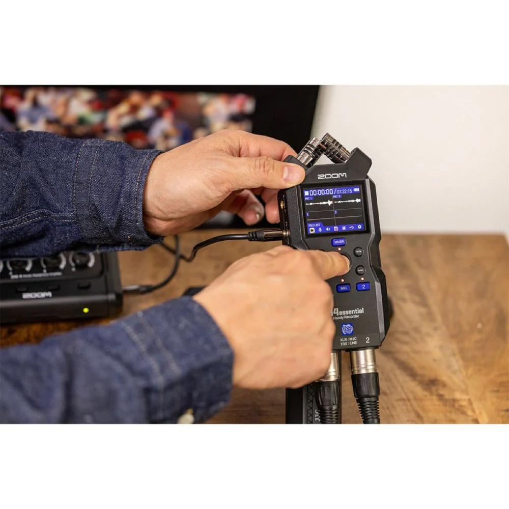 Zoom H4Essential 32-Bit Float 4CH Portable Handy Recorder - Image 6