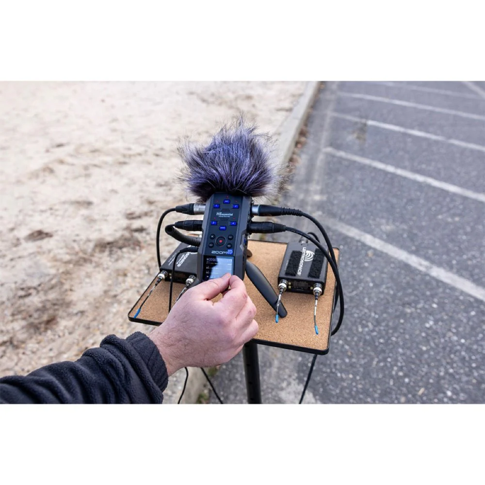 Zoom H6Essential 32-Bit Float 6-Track Field Recorder - Image 3